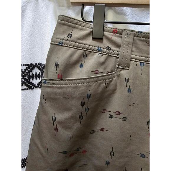 Eddie Bauer Adventure 2.0 green arrow print skirt with built-in shorts 10 - Picture 4 of 8